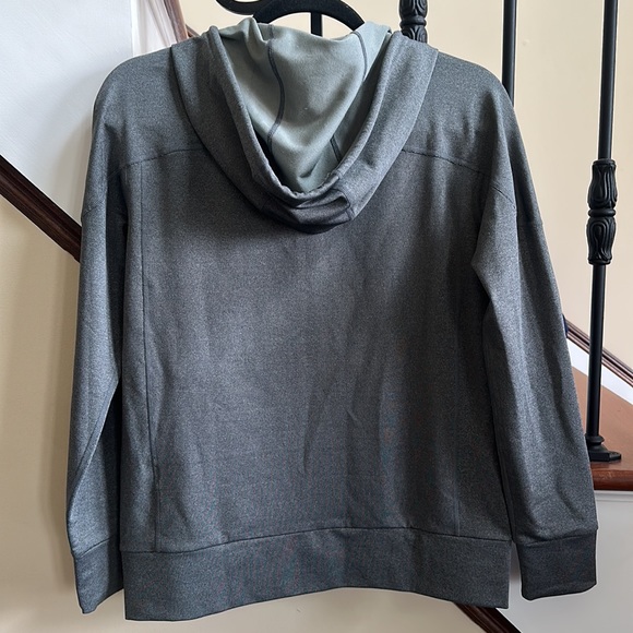 UNTUCKit 🔥 Women’s Performance Full Zip Stretchy Jacket Hoodie Sweatshirt Sz S - Picture 6 of 9